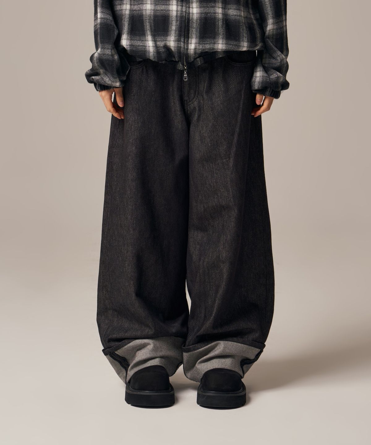 아이돈워너셀(IDWS) Bolly Roll Up Raw Denim Pants Black