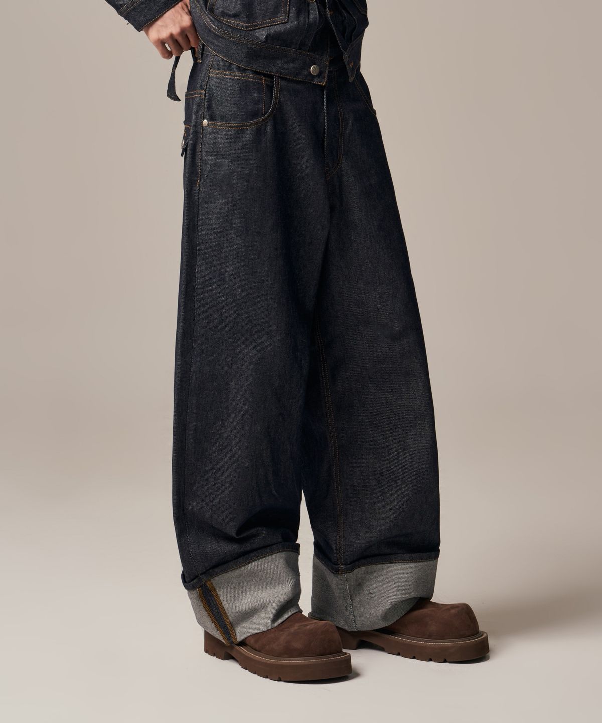 아이돈워너셀(IDWS) Bolly Roll Up Raw Denim Pants Indigo