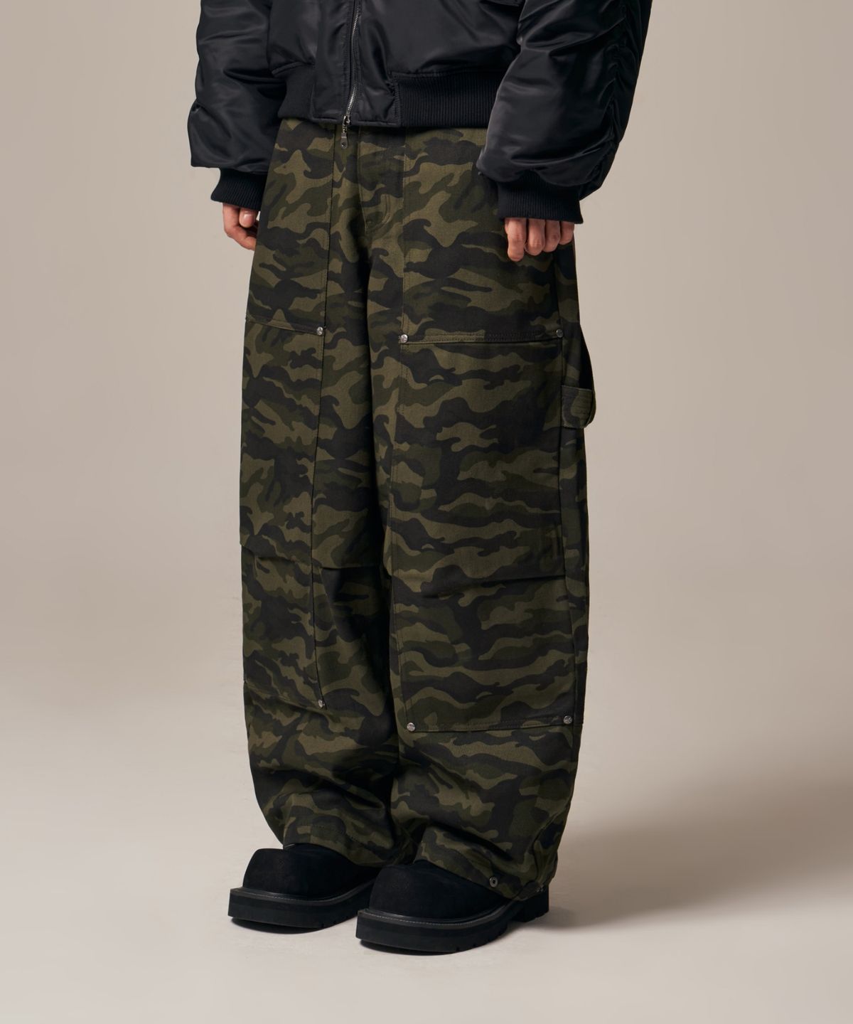 아이돈워너셀(IDWS) Oblique Print Pants Dark Multi