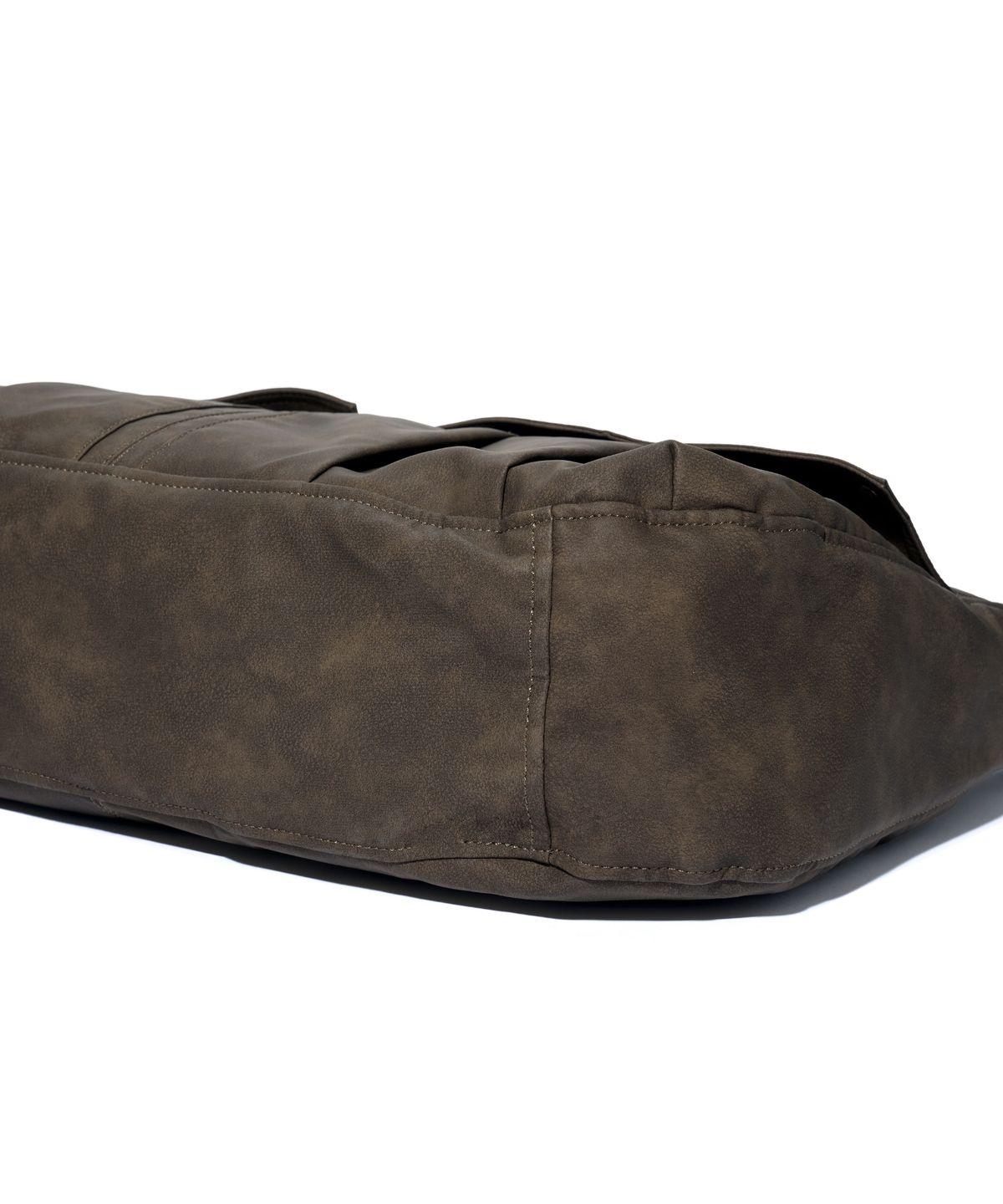아이돈워너셀(IDWS) Mega Loop Hobo Bag Brown