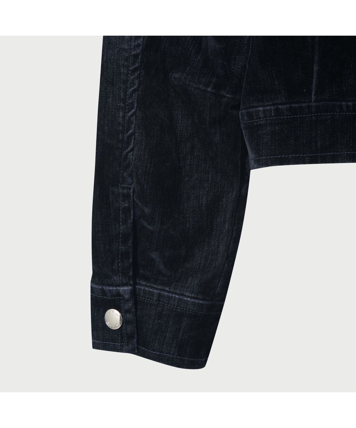 이로 우먼(IROWOMEN) VELVET 데님 트러커 ILJCA25702BUX