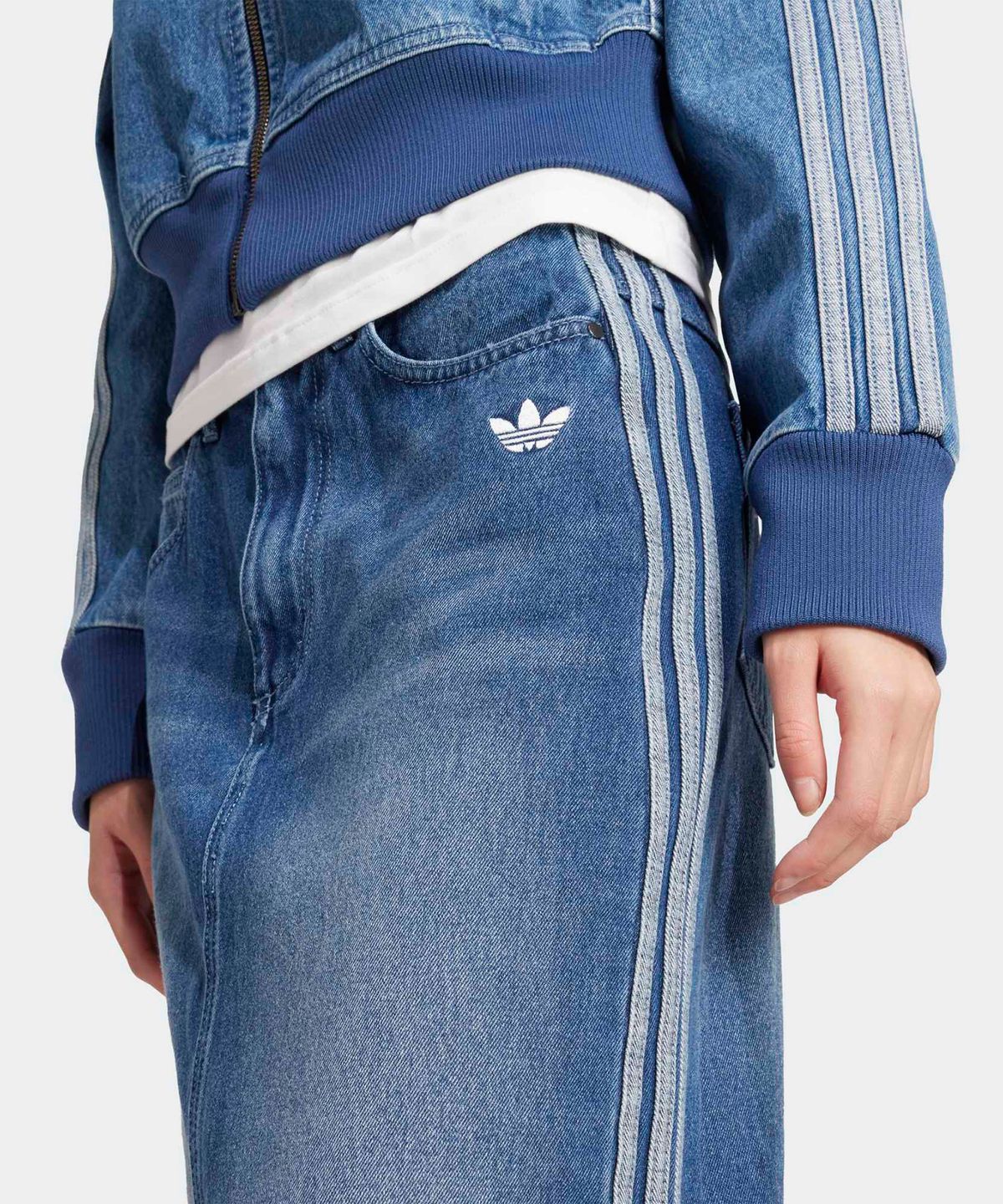 아디다스(ADIDAS) 3-스트라이프 데님 롱 스커트 - 인디고데님 / JW2658