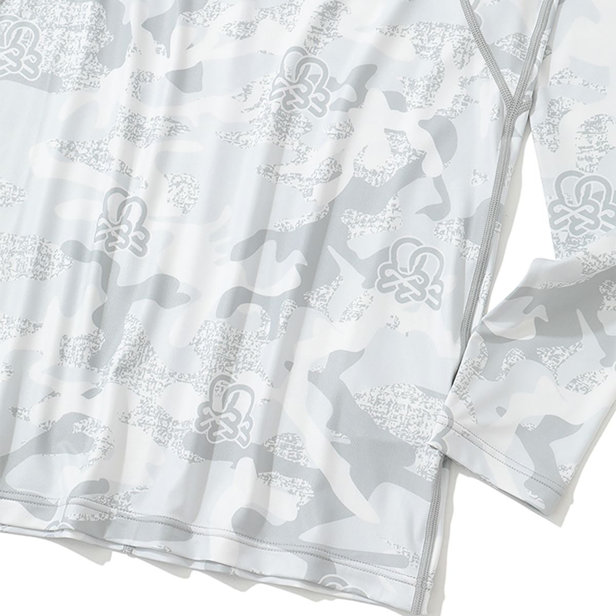 마크앤로나(MARK&LONA) M GN CAMO PATTERN MOCK-NECK LS T-SHIRTS LR3IU02M