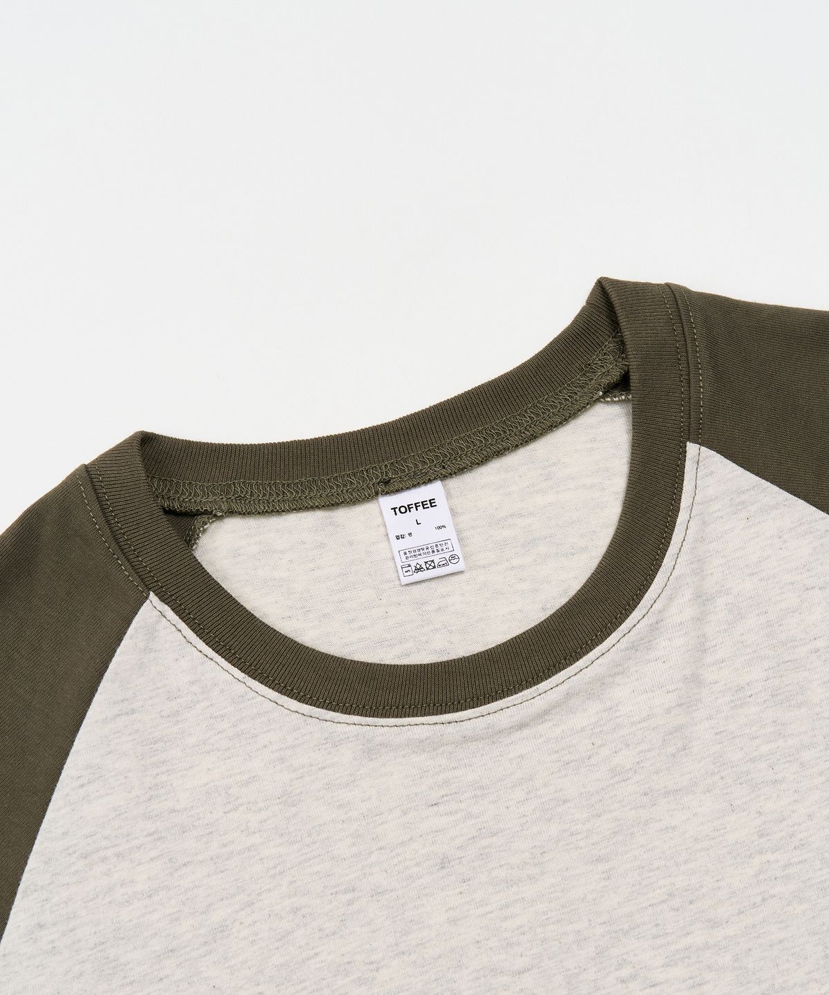 토피(TOFFEE) 미니멀 래글런 롱 슬리브 (KHAKI)