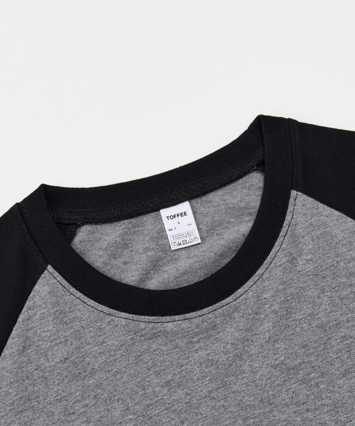 토피(TOFFEE) 미니멀 래글런 롱 슬리브 (BLACK)