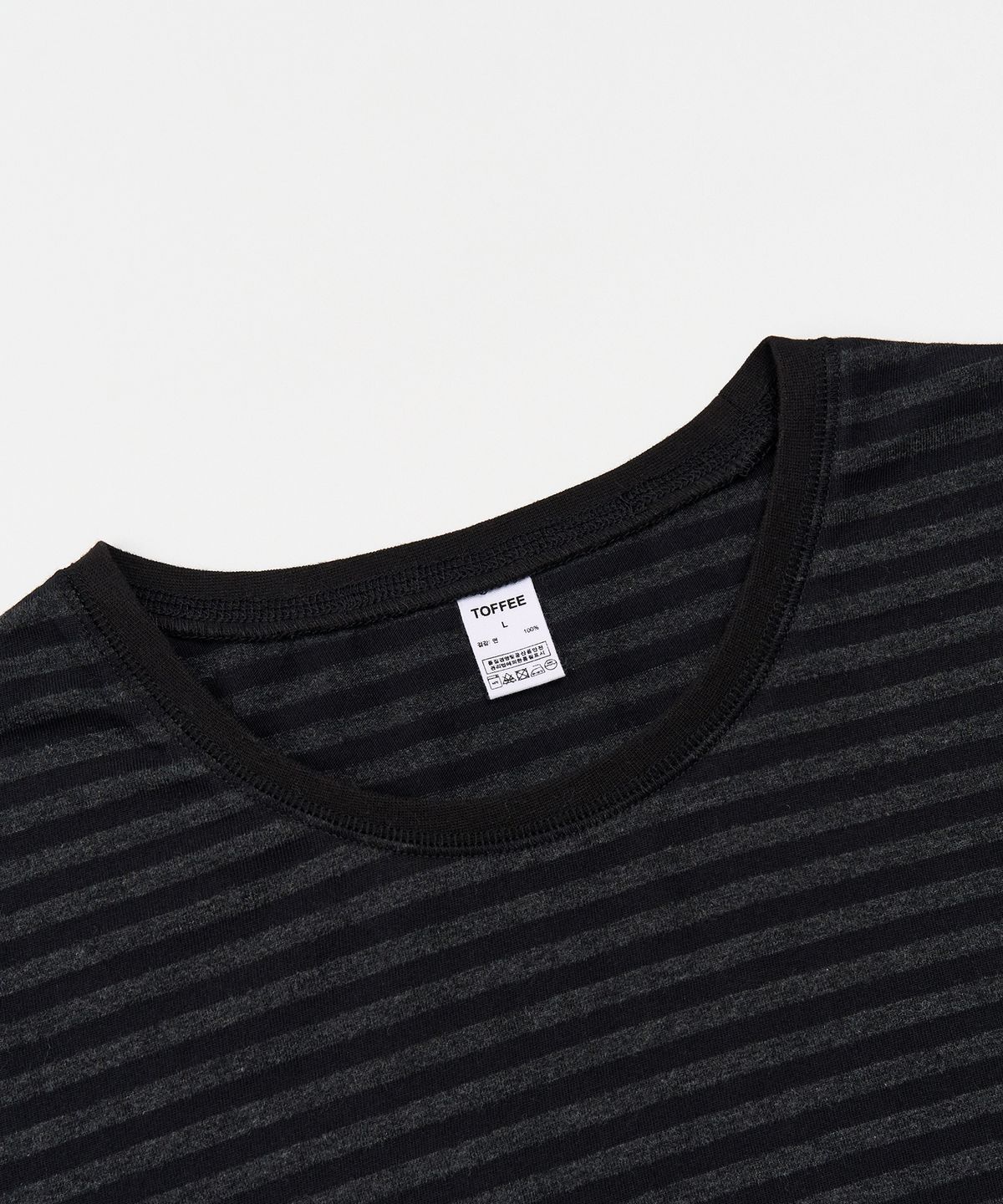토피(TOFFEE) 페이드 스트라이프 롱 슬리브 (BLACK)