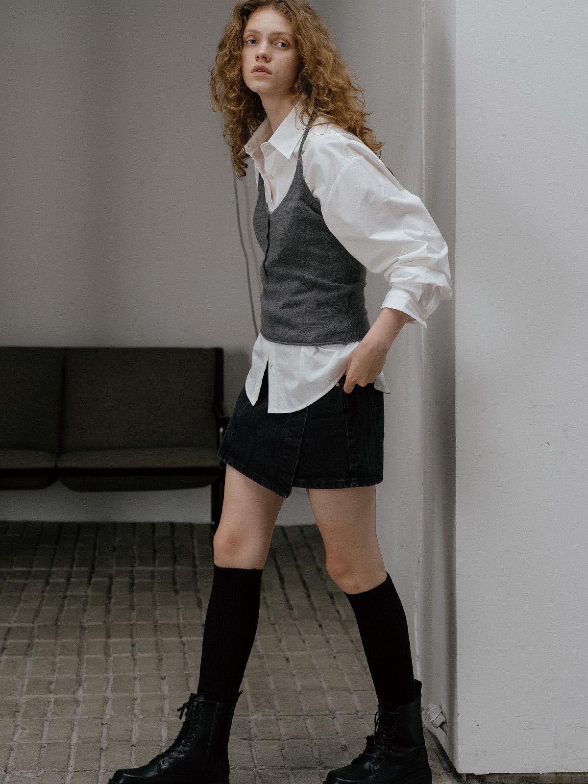 프리버07(FRIVER07) Halter neck knit vest FRFA01NT03_Dark gray