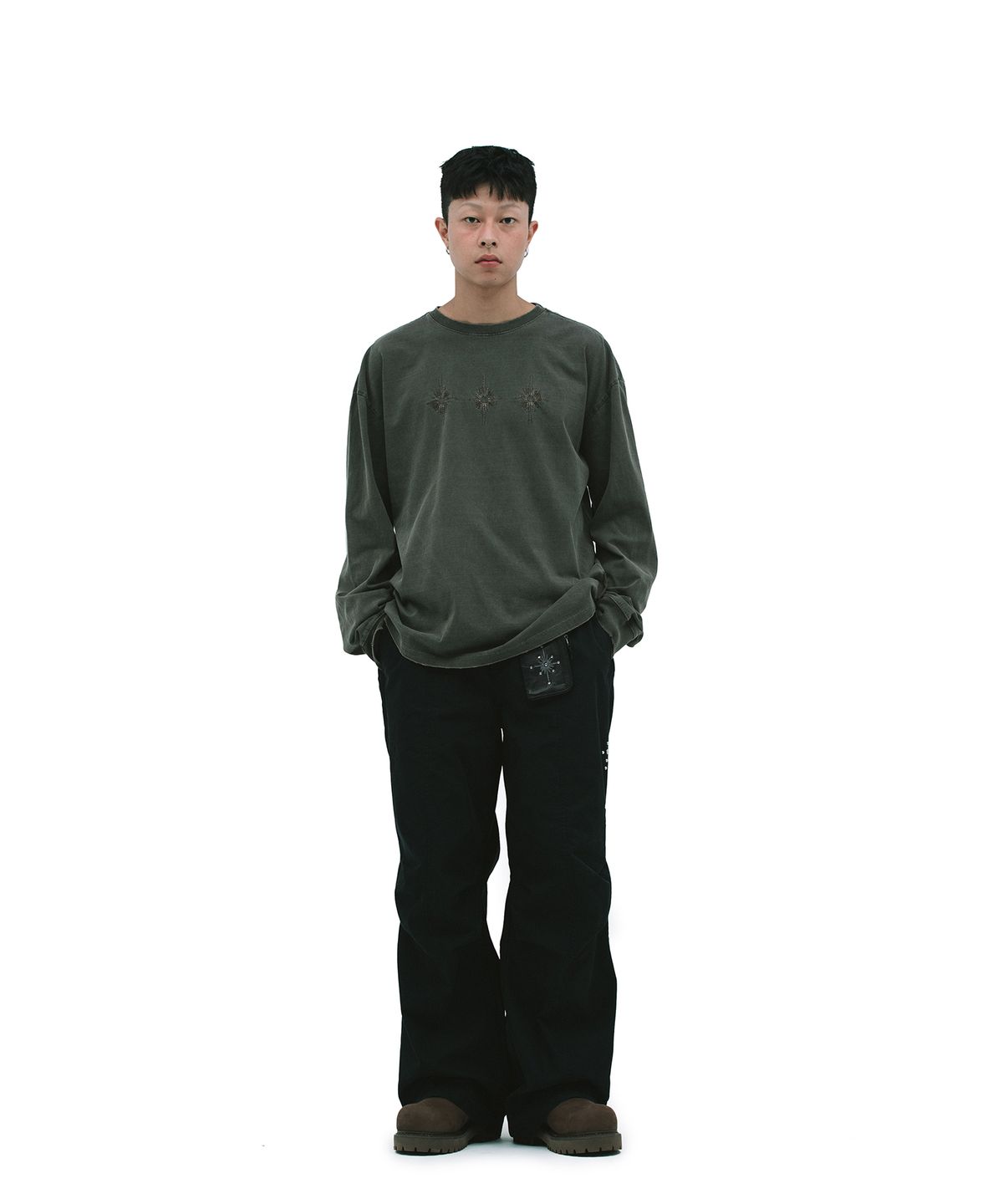 데프가먼츠(DEFGARMENTS) NEEDLE STITCH LONG SLEEVE [BROWN]