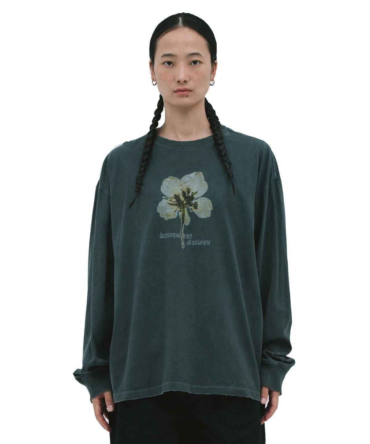 데프가먼츠(DEFGARMENTS) DRY FLOWER LONG SLEEVE [CHARCOAL]