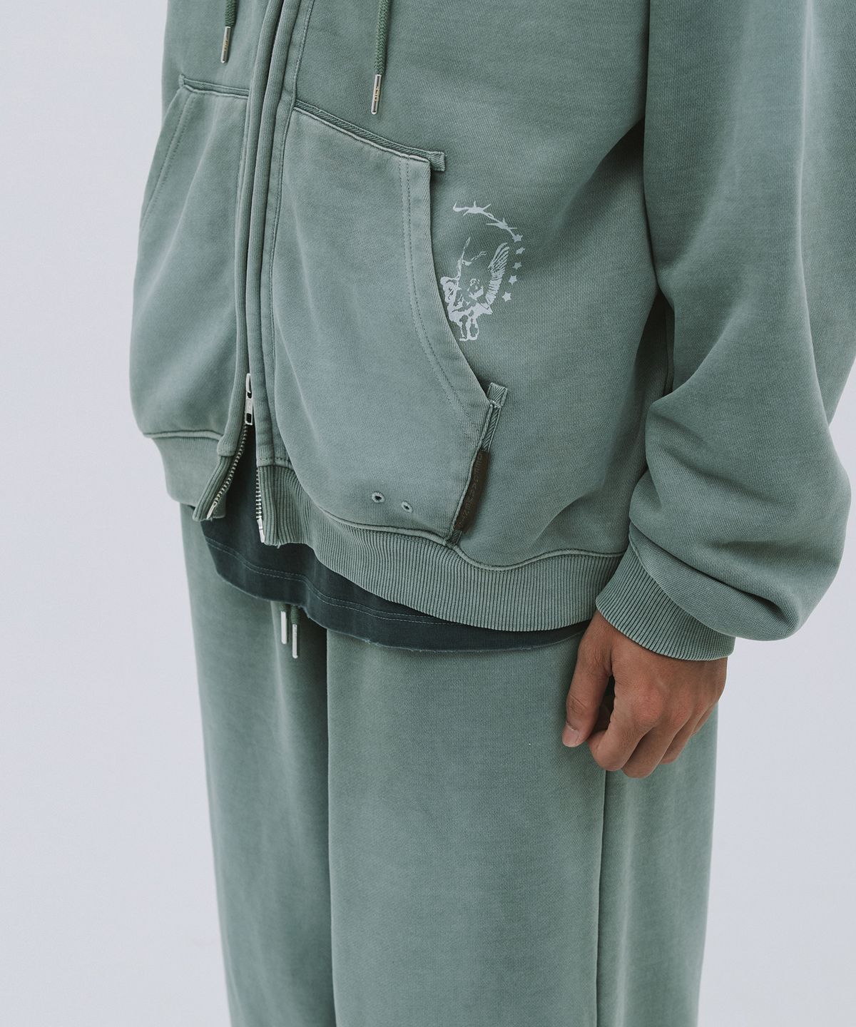 데프가먼츠(DEFGARMENTS) PIG BRUSHED HOOD ZIPUP [KHAKI]