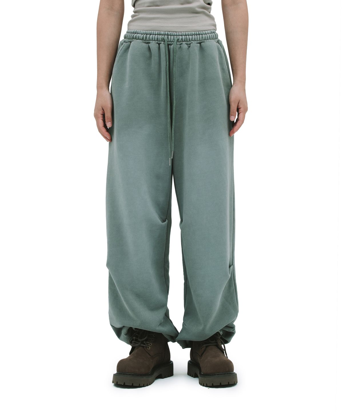 데프가먼츠(DEFGARMENTS) PIG BRUSHED SWEAT PANTS [KHAKI]