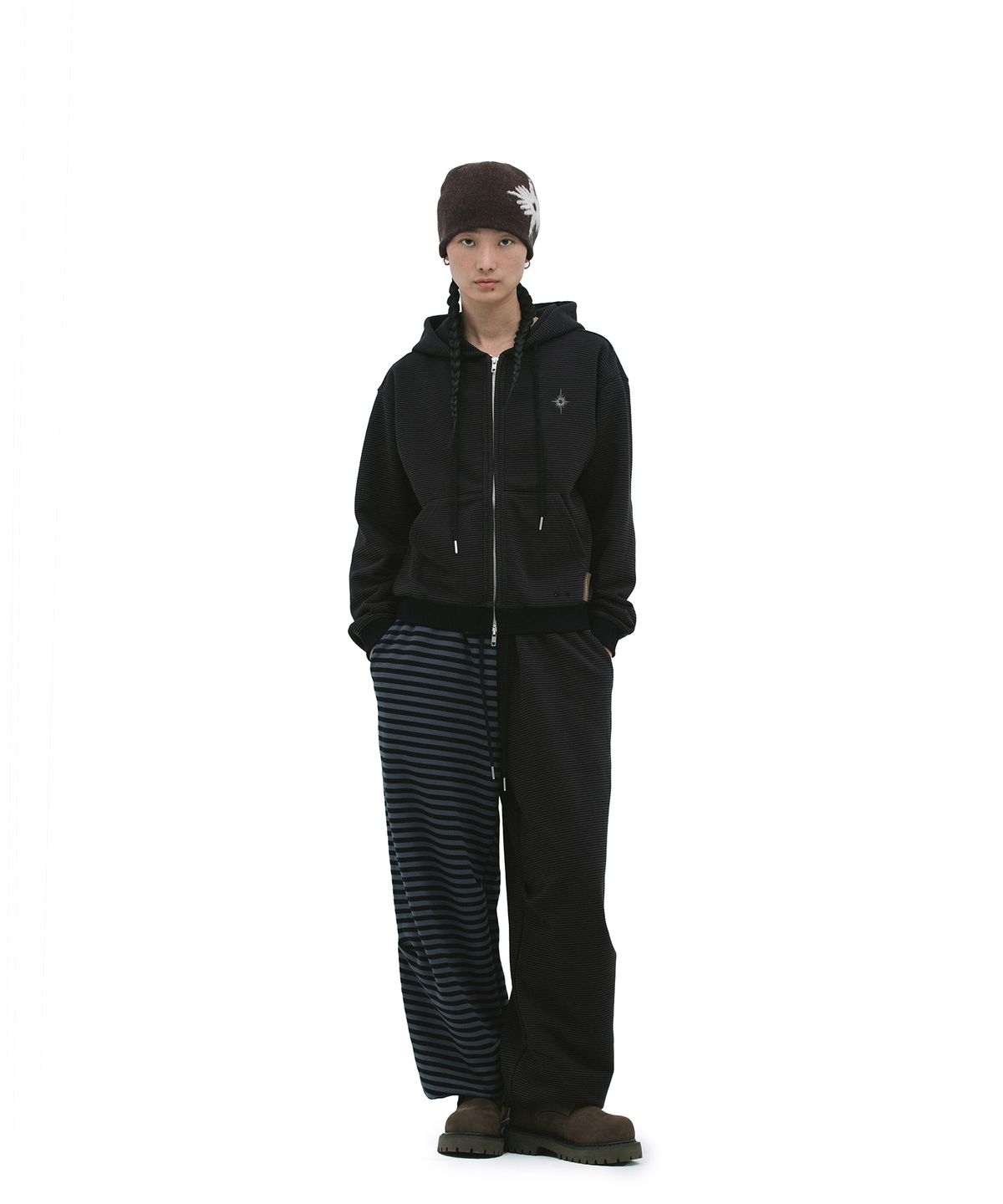 데프가먼츠(DEFGARMENTS) STRIPE HOOD ZIP UP [BROWN]