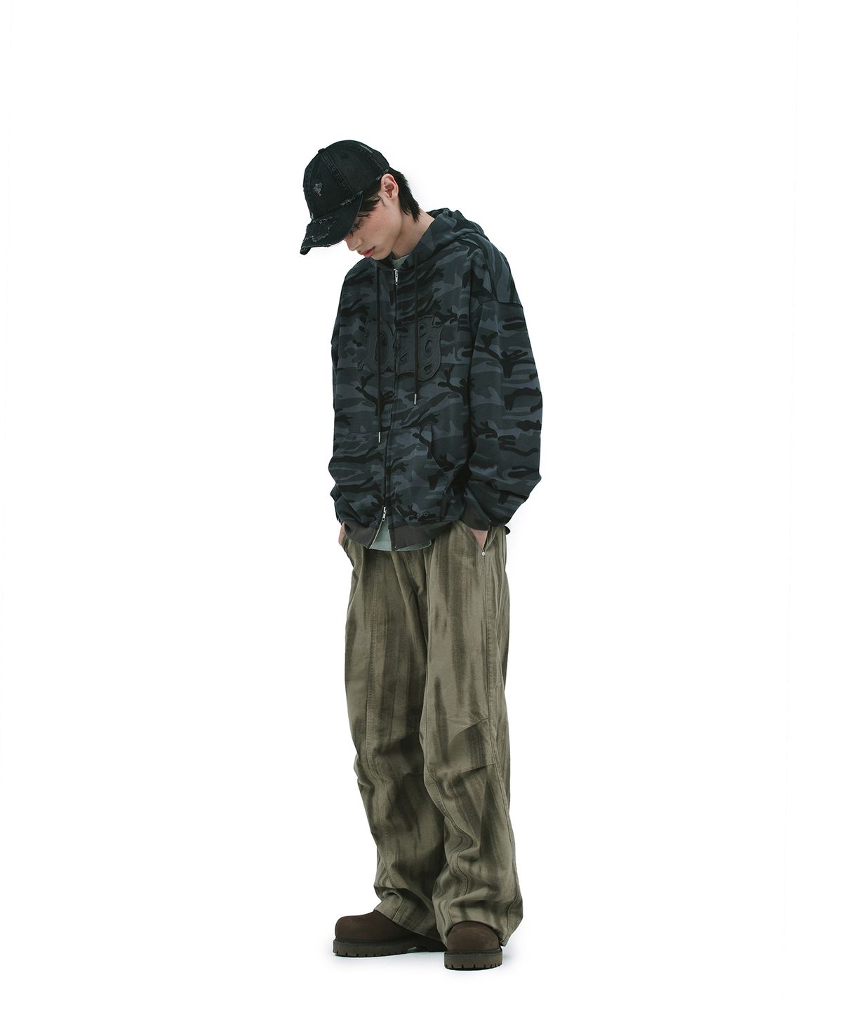 데프가먼츠(DEFGARMENTS) CAMO LOGO HOOD ZIP UP [BLACK]