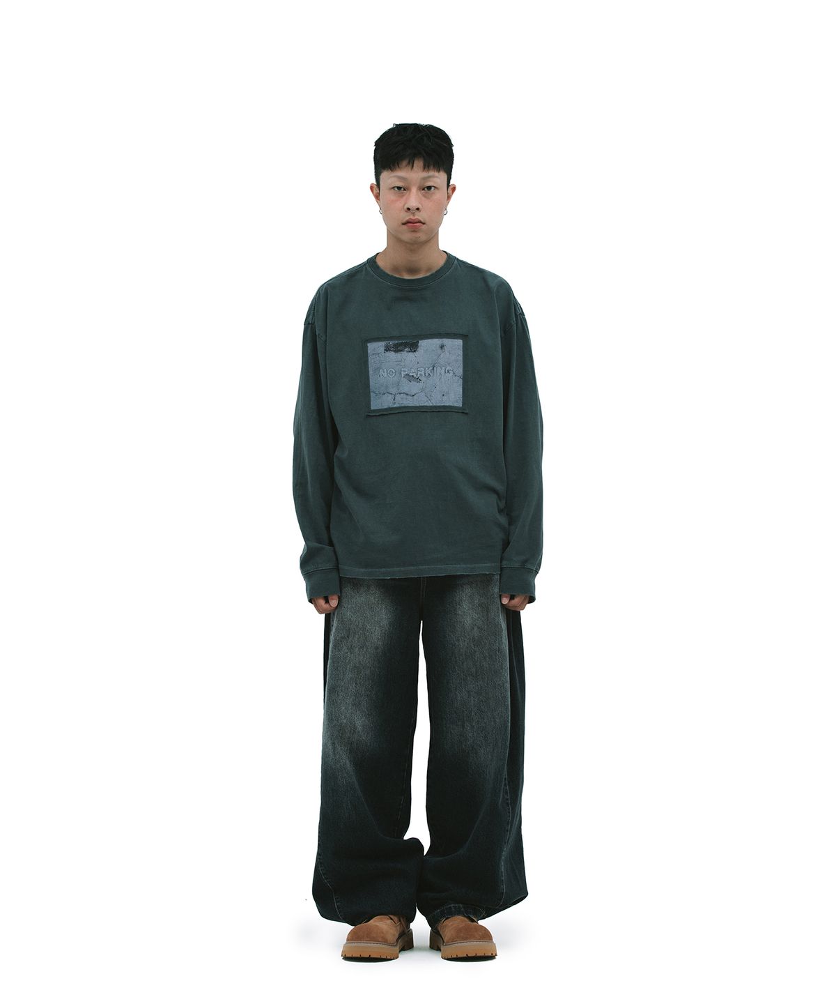 데프가먼츠(DEFGARMENTS) NO PARKING LONG SLEEVE [CHARCOAL]