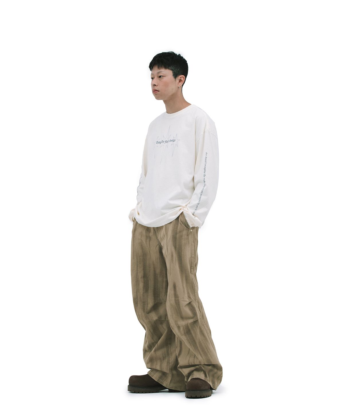 데프가먼츠(DEFGARMENTS) BLUSHED PARACHUTE PANTS [BROWN]