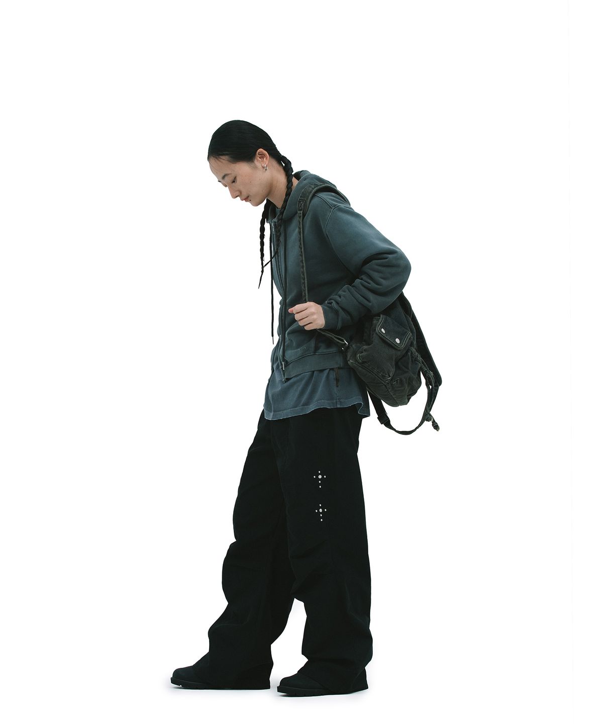 데프가먼츠(DEFGARMENTS) STUD PARACHUTE PANTS [BLACK]