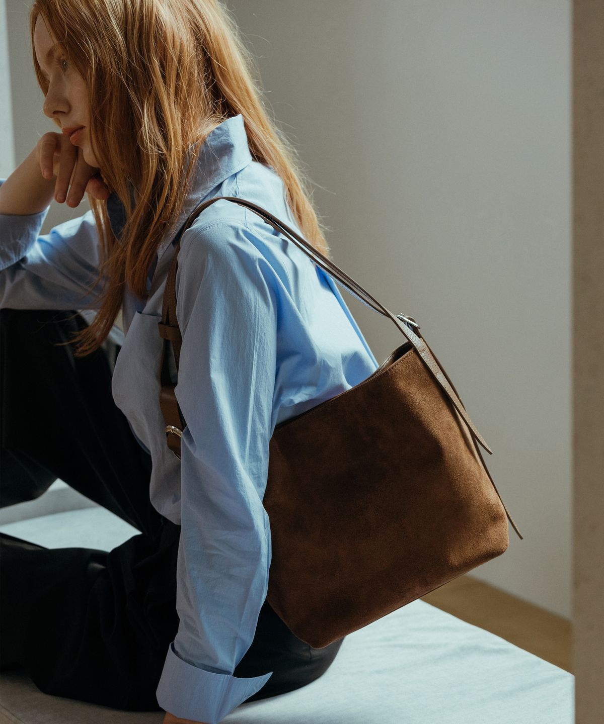 아호르(AHORE) House Peanut Suede