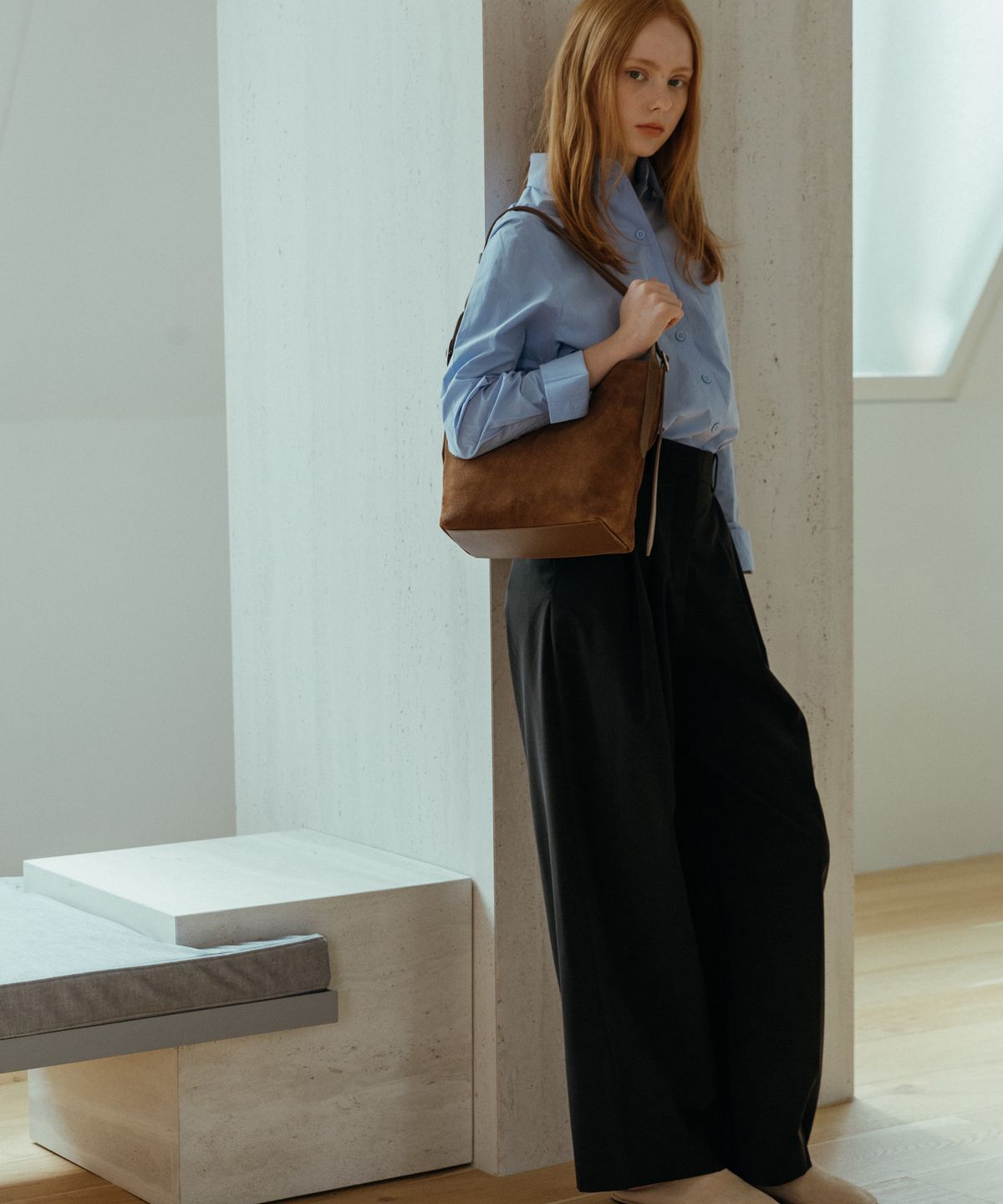아호르(AHORE) House Peanut Suede