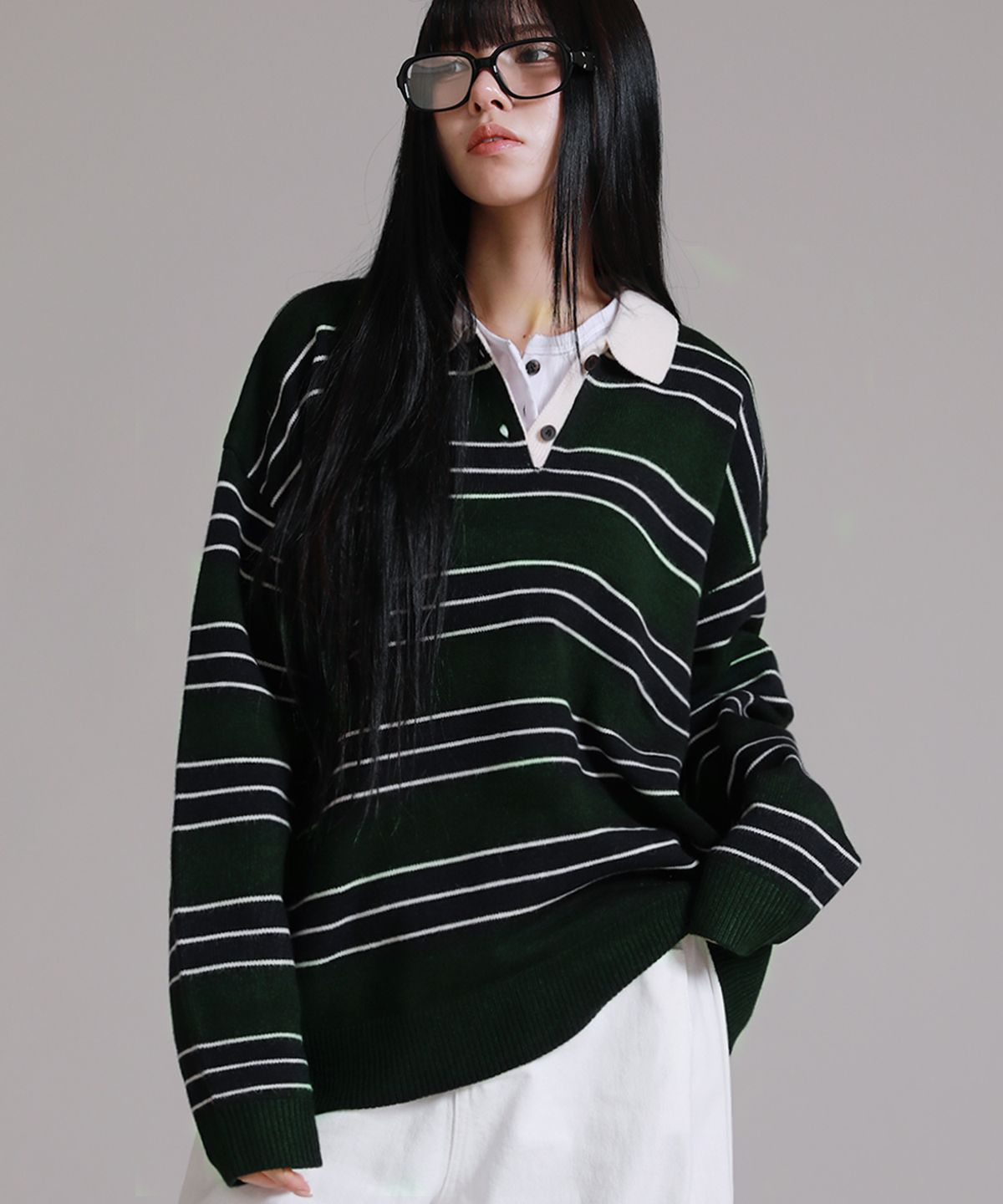 라이크더모스트(LIKE THE MOST) 오버핏 멀티 스트라이프 럭비 카라 니트_그린