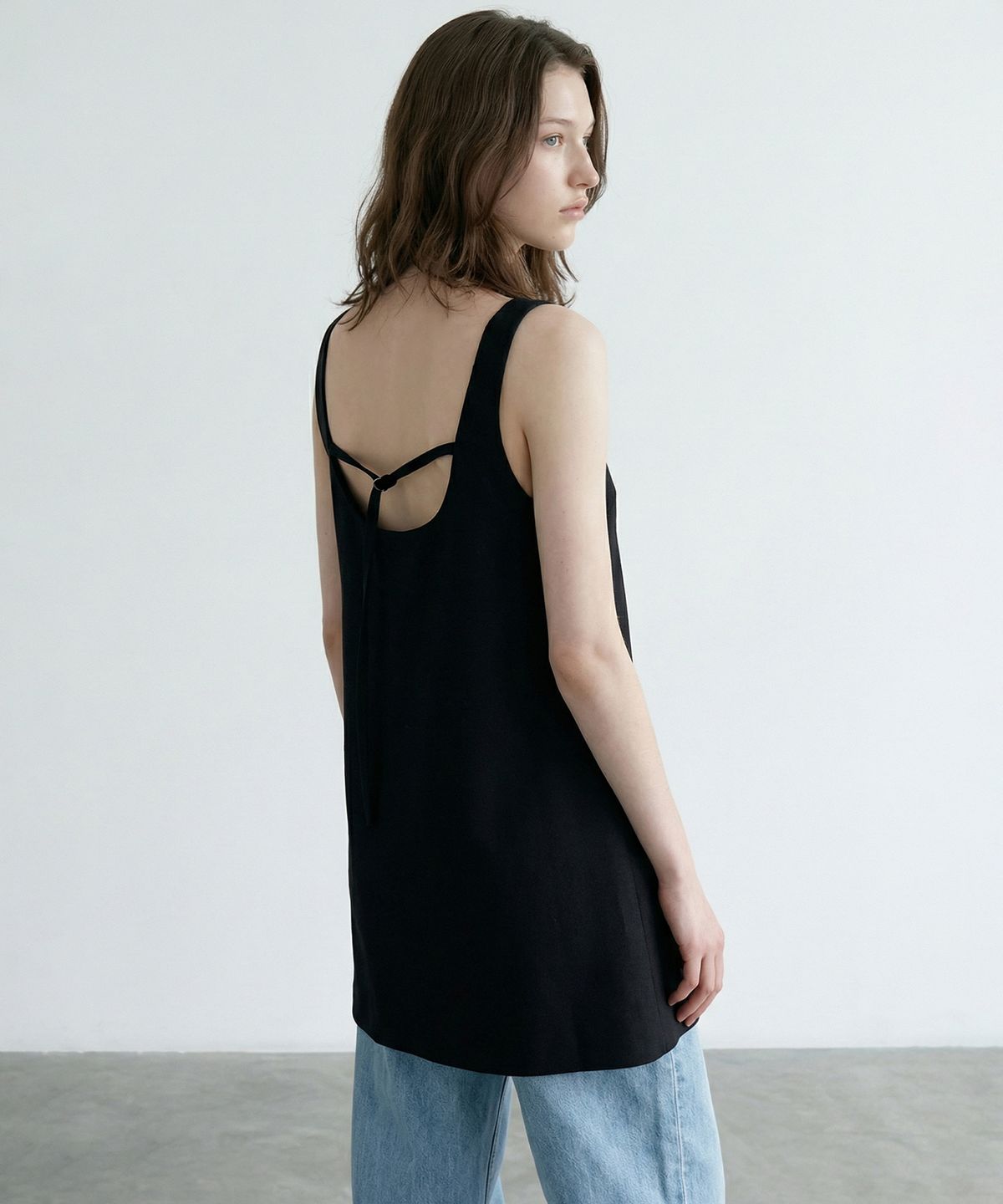 룩캐스트(LOOKAST) 헤이즐 미니 드레스_블랙 / HAZEL MINI DRESS _BLACK