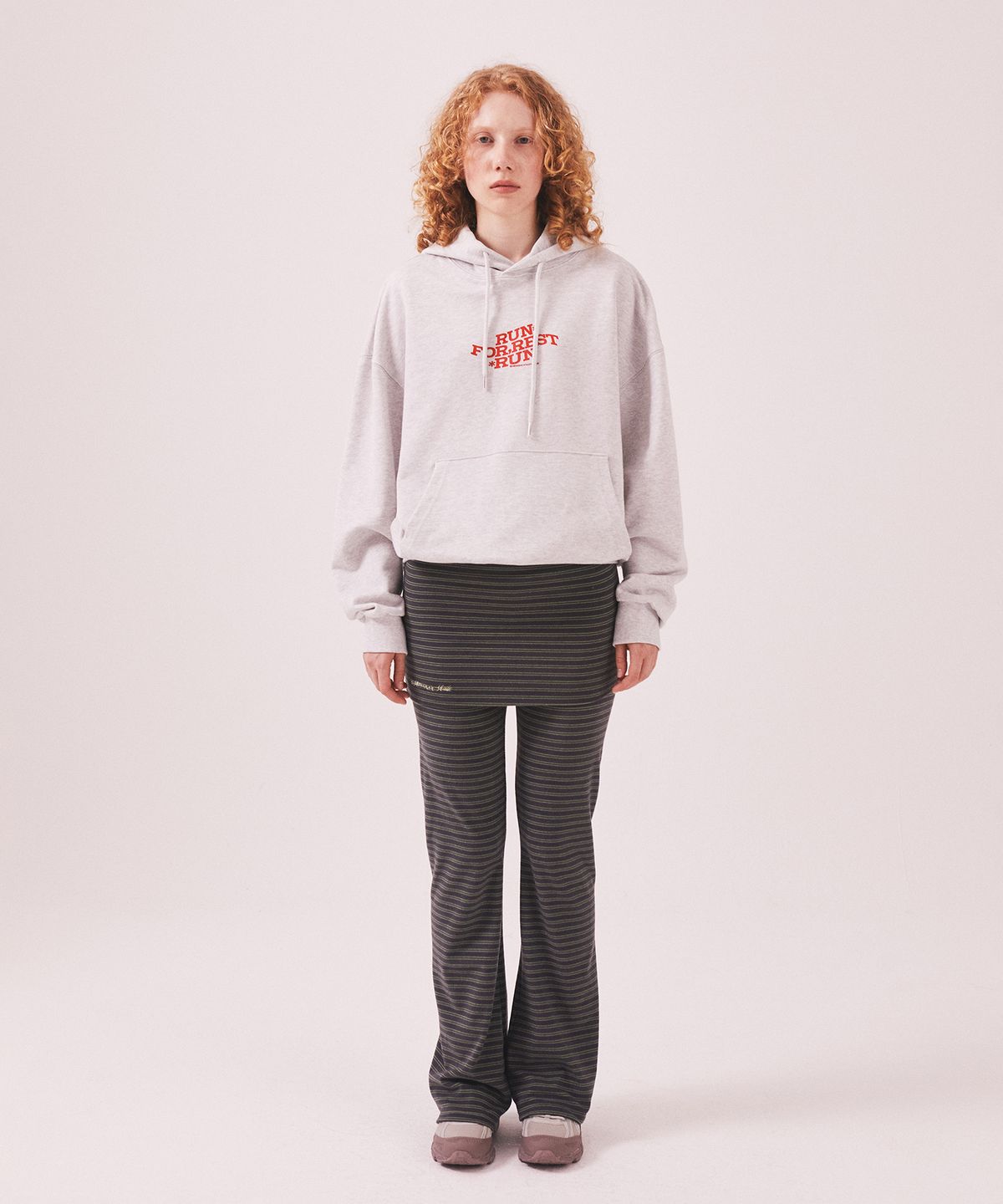 미나수(MENASOO) For Rest Run Basic Hoodie_White Melange