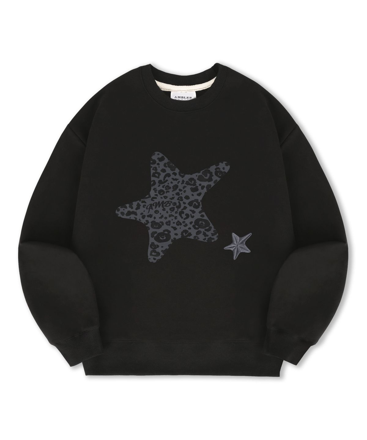 엠블러(AMBLER) Heart Bear Leopard Star 자수 맨투맨 티셔츠  AMM1312 (블랙)
