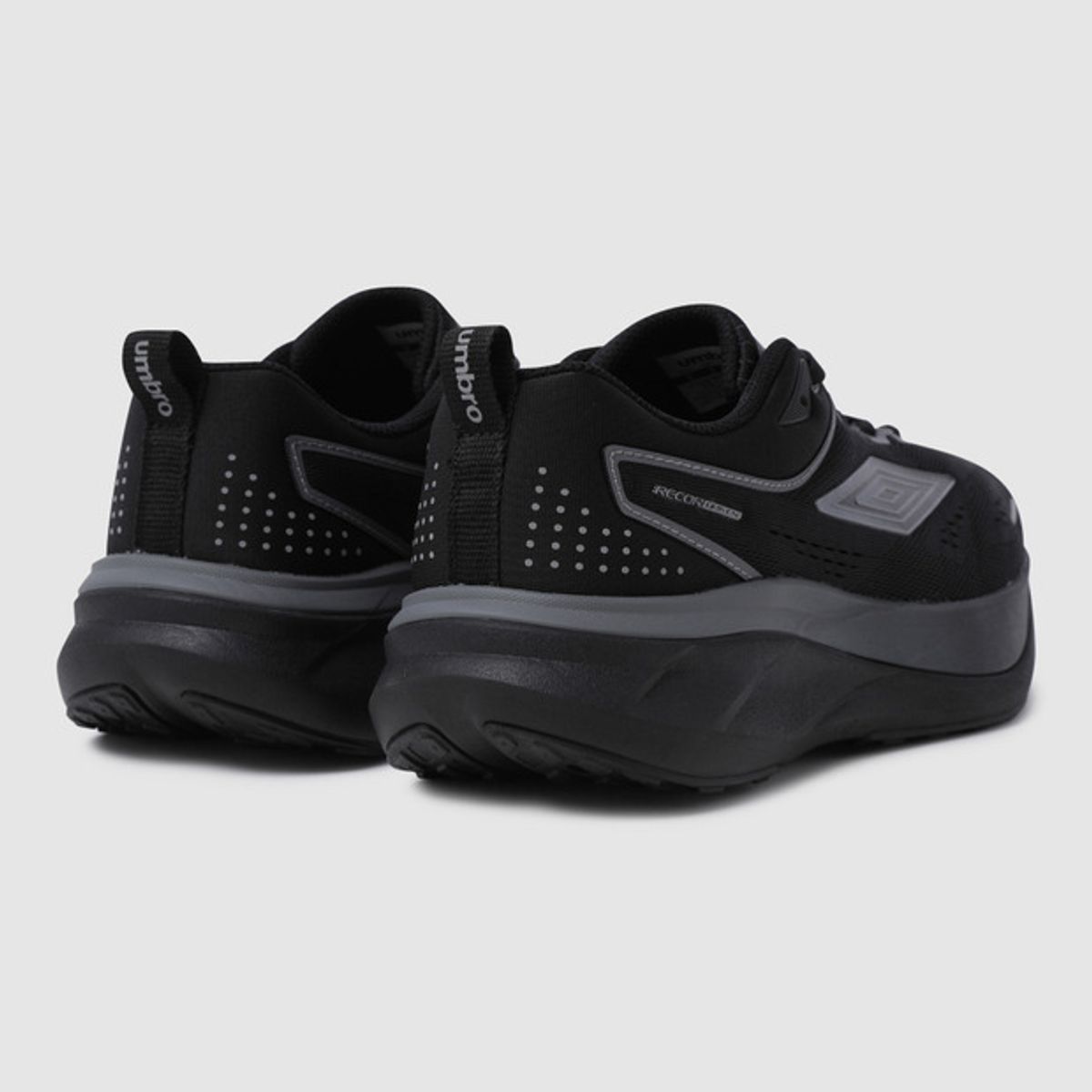 엄브로(UMBRO) RECORDRIVEN (레코드리븐) 블랙(UQ323RPR81)