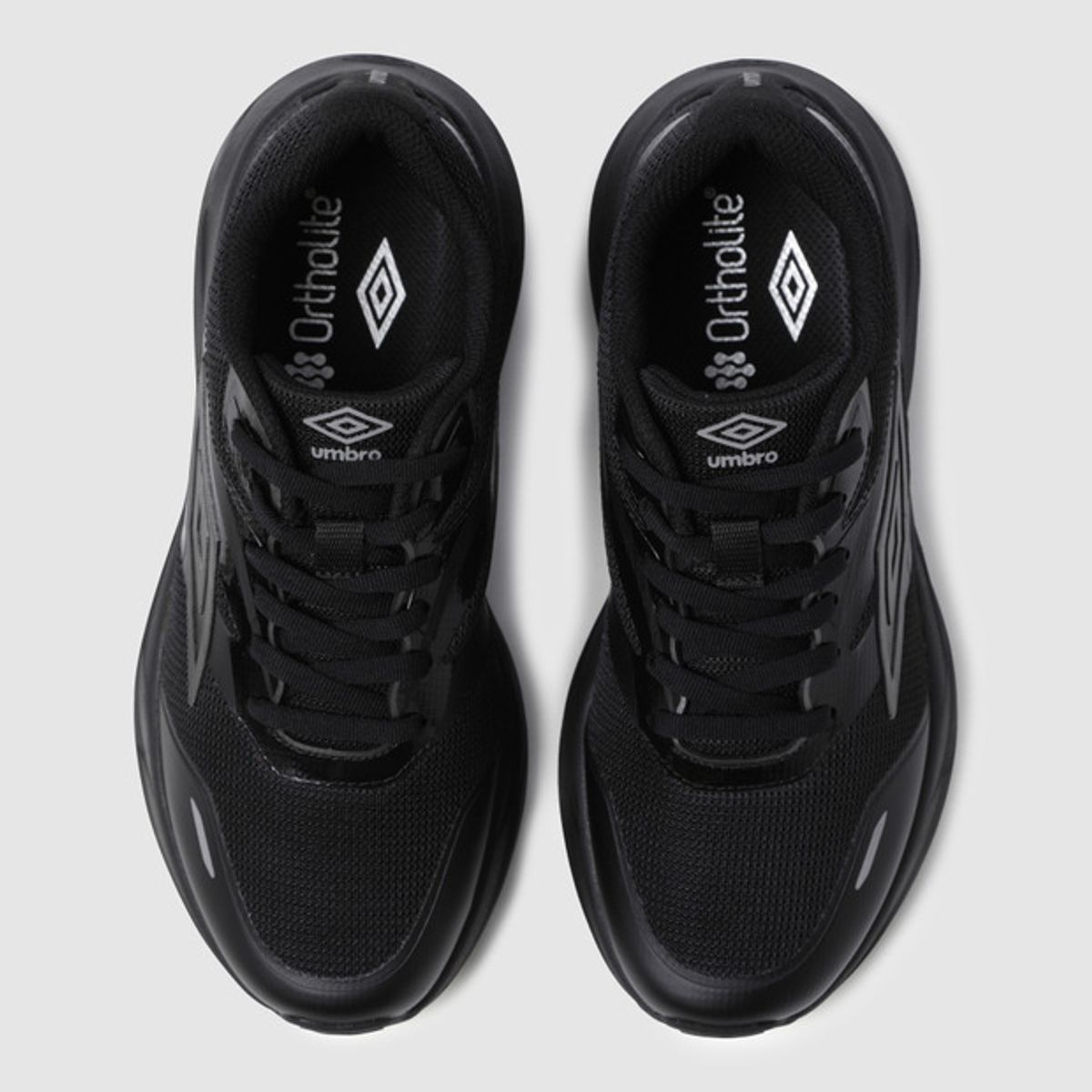 엄브로(UMBRO) EASYROAD RUN (이지로드 런) 블랙(UQ323RPR80)