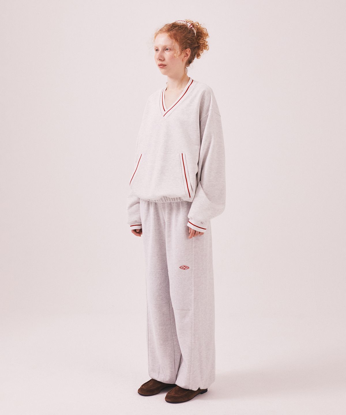미나수(MENASOO) MNS Hard Cotton Vneck Sweatshirt_White Melange