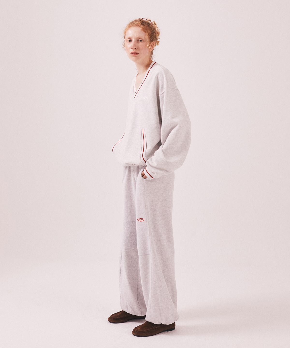 미나수(MENASOO) MNS Hard Cotton Vneck Sweatshirt_White Melange