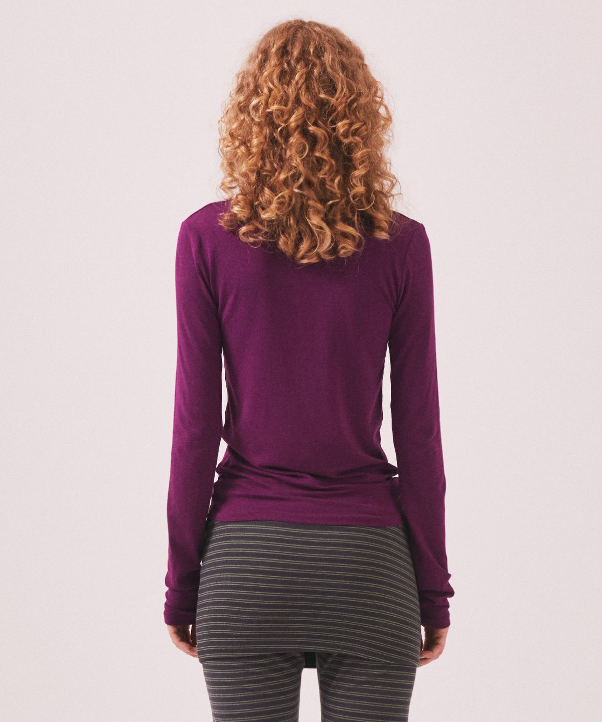 미나수(MENASOO) MNS Soft Fitted Long T Shirt_Purple