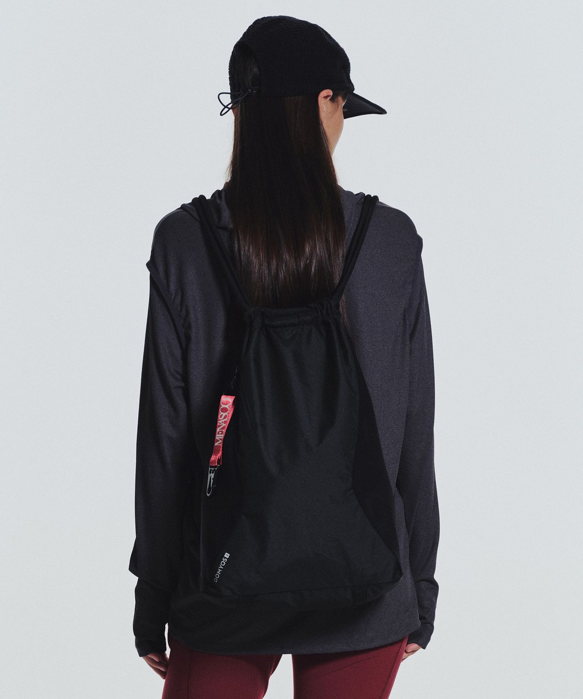 미나수(MENASOO) MNS Running Highneck Hoodie_Charcoal