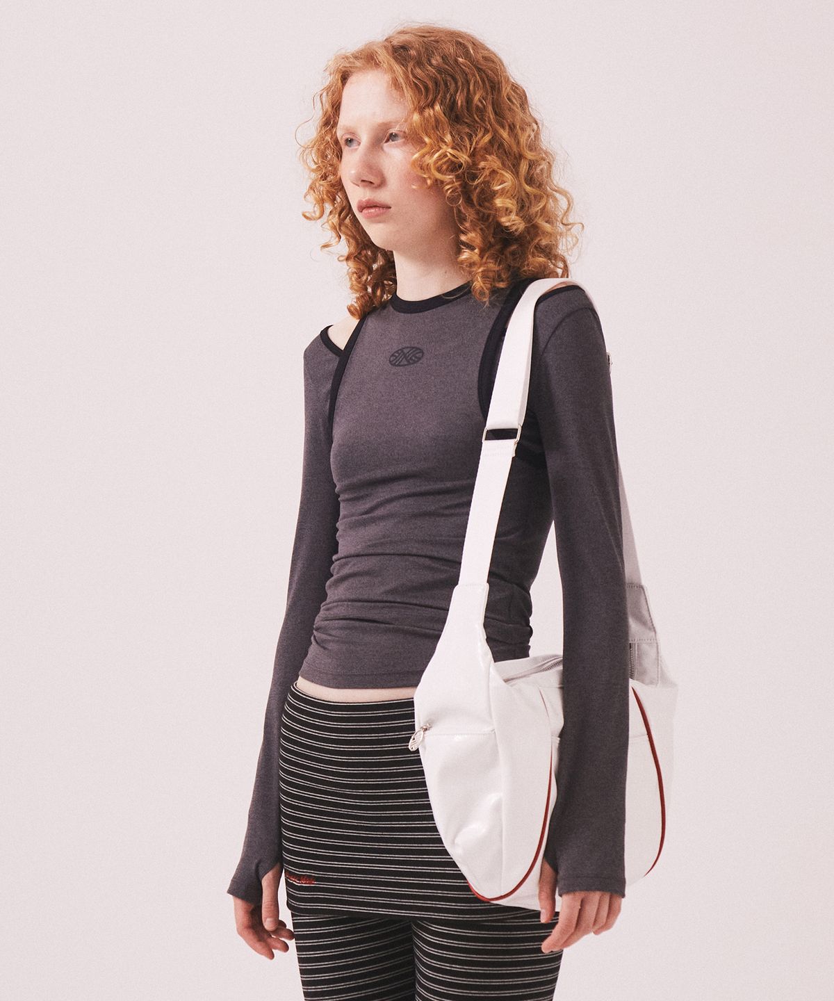 미나수(MENASOO) Stretch Layered T Shirt_Charcoal