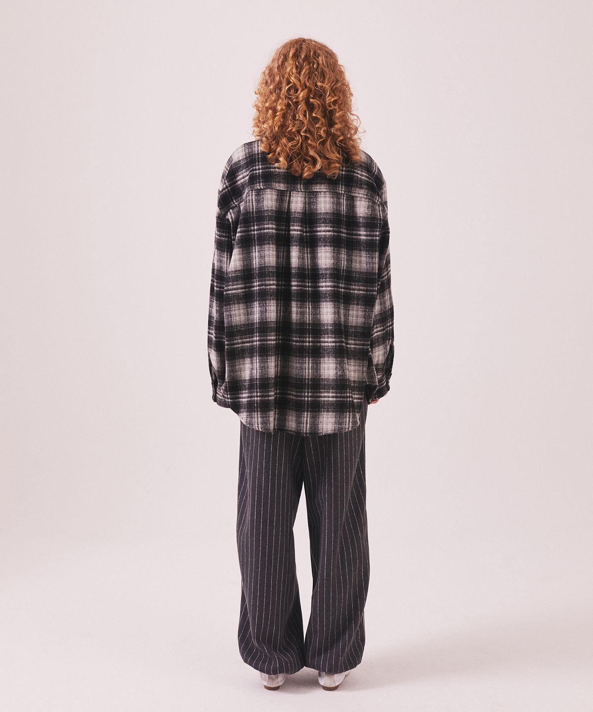 미나수(MENASOO) MNS Classic Check Oversized Shirt Jacket_Black