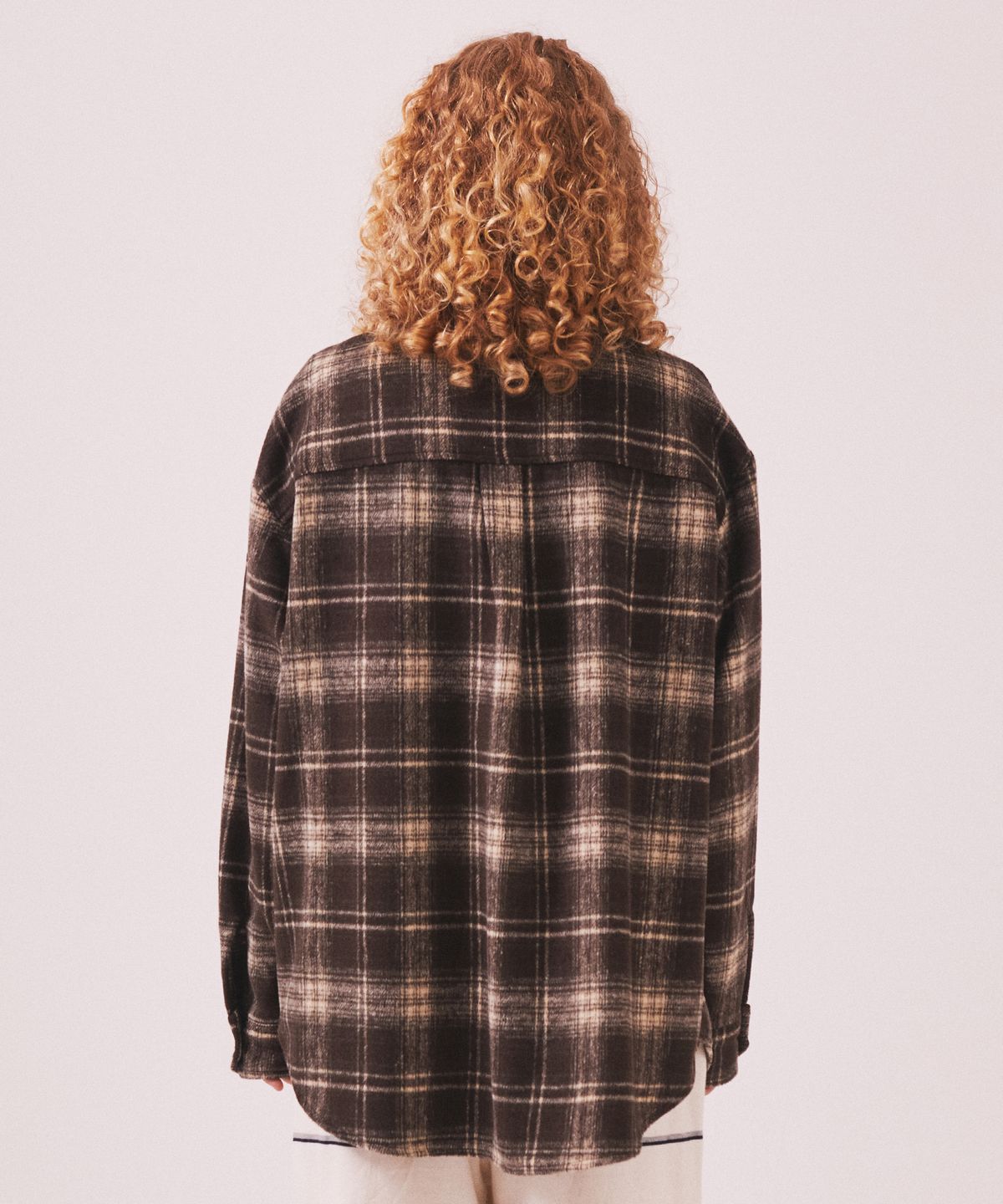 미나수(MENASOO) MNS Classic Check Oversized Shirt Jacket_Brown