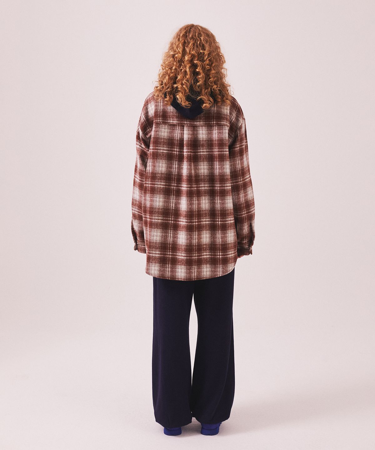 미나수(MENASOO) MNS Classic Check Oversized Shirt Jacket_Burgundy