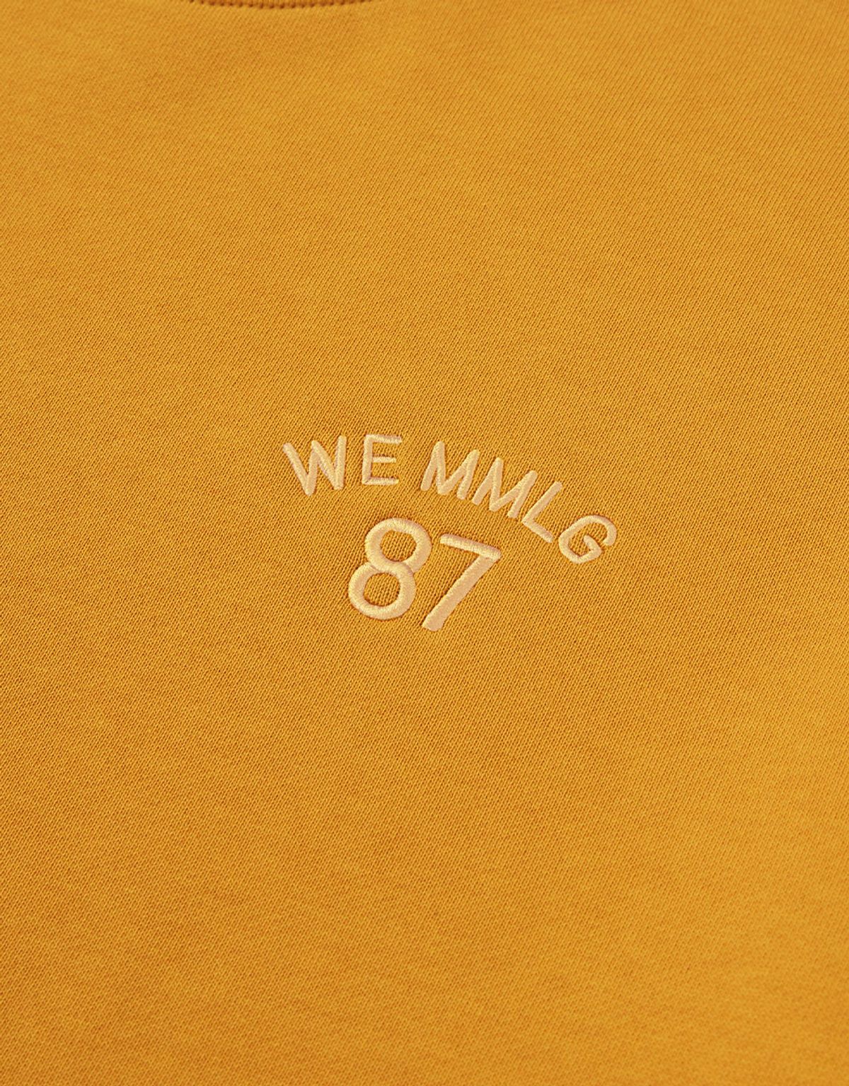 엠엠엘지(MMLG) [Mmlg] WE MMLG LOGO SWEAT (MUSTARD)