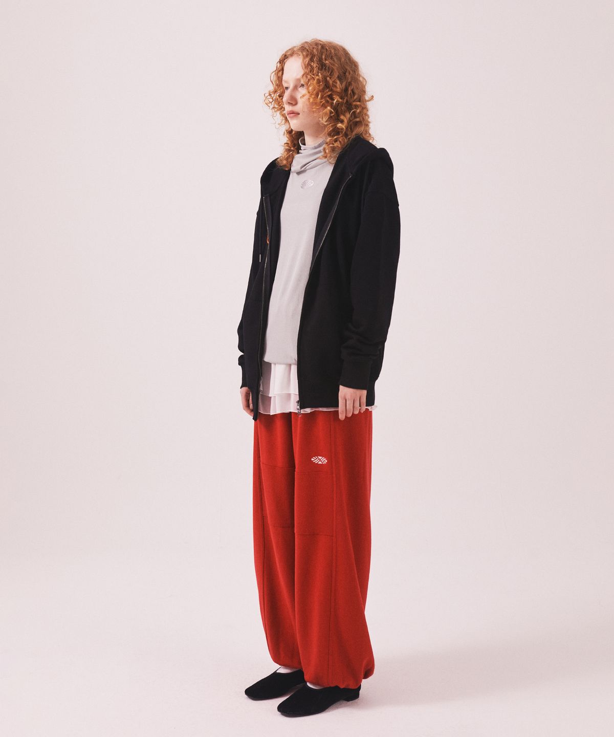 미나수(MENASOO) Menasoo Applique Two Way Hoodie Zip Up_Black