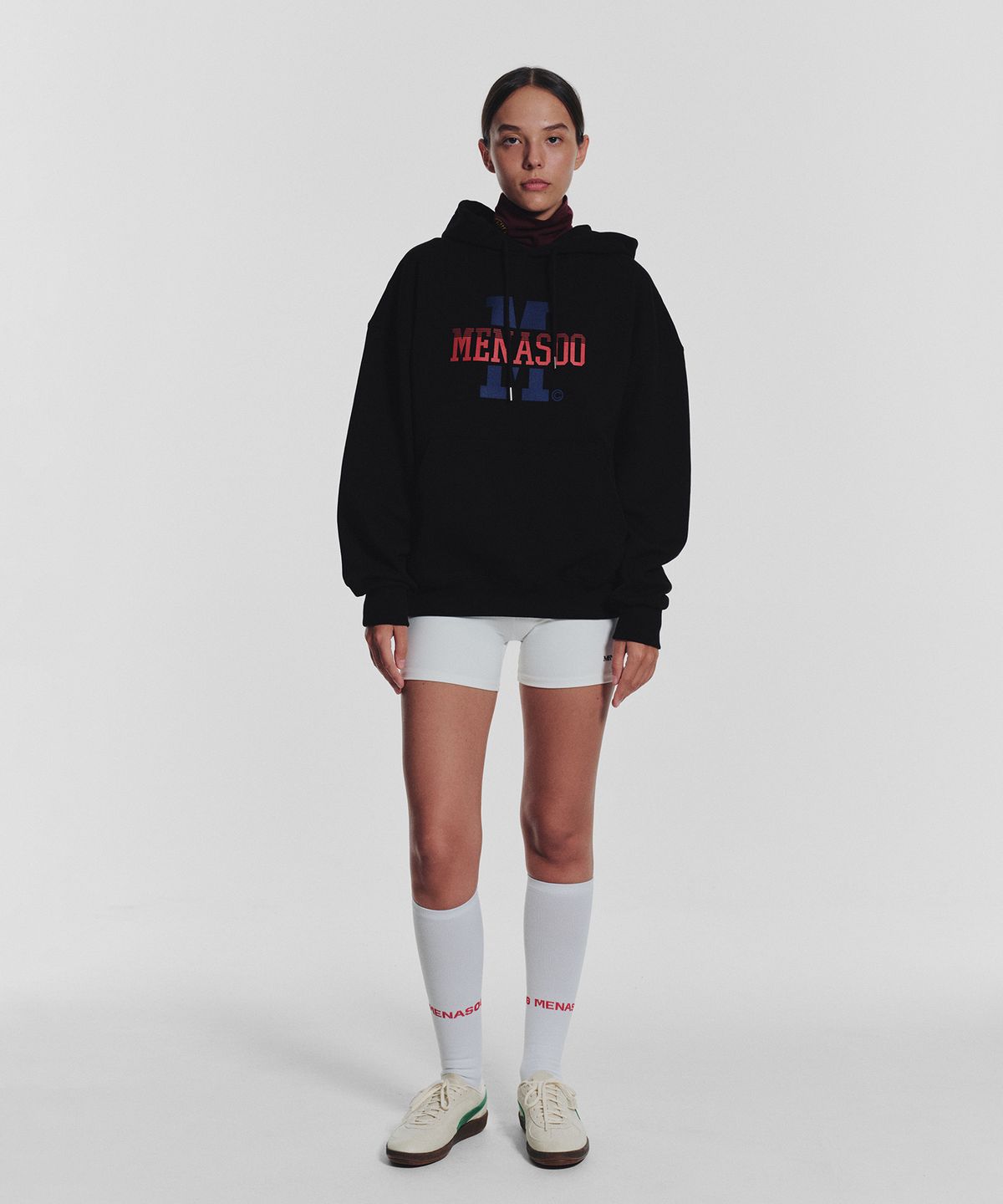 미나수(MENASOO) Menasoo Basic Hoodie_Black