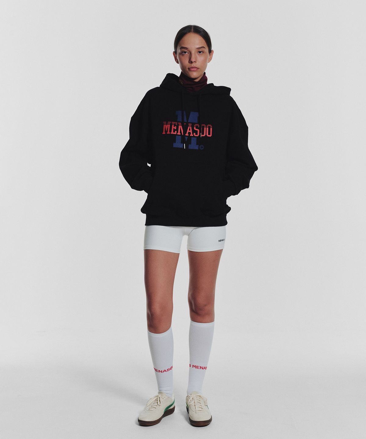 미나수(MENASOO) Menasoo Basic Hoodie_Black