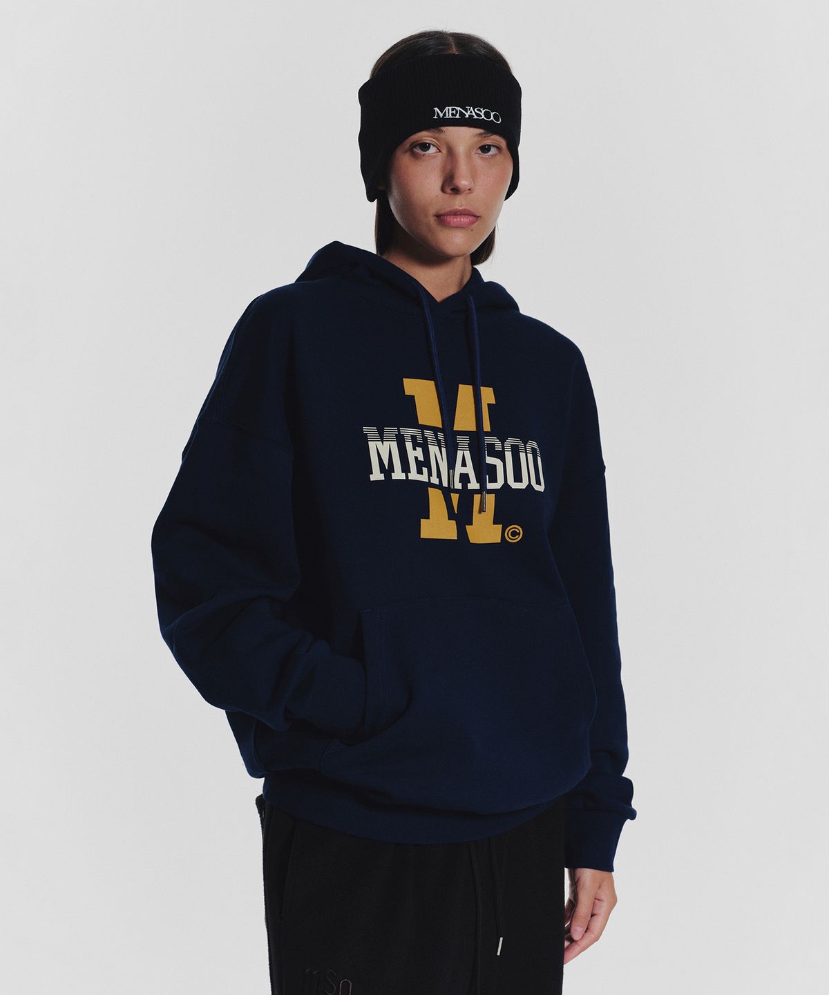 미나수(MENASOO) Menasoo Basic Hoodie_Navy