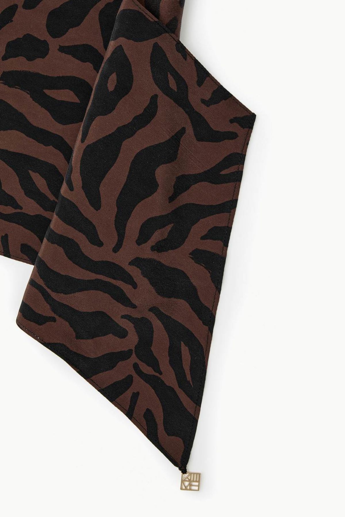 쿠메(KUMÉ) Patterned Skinny Silk Scarf, Brown