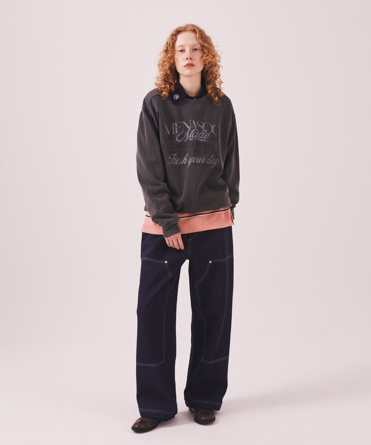 미나수(MENASOO) Menasoo Pigment Oversized Sweatshirt_Charcoal