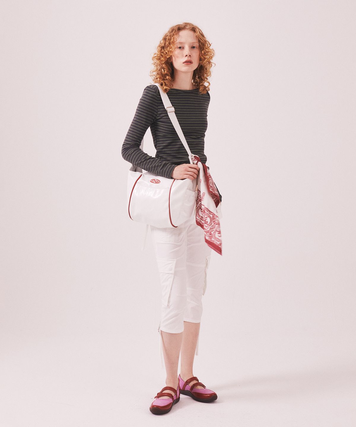 미나수(MENASOO) Brushed Striped Boatneck Long T Shirt_Khaki