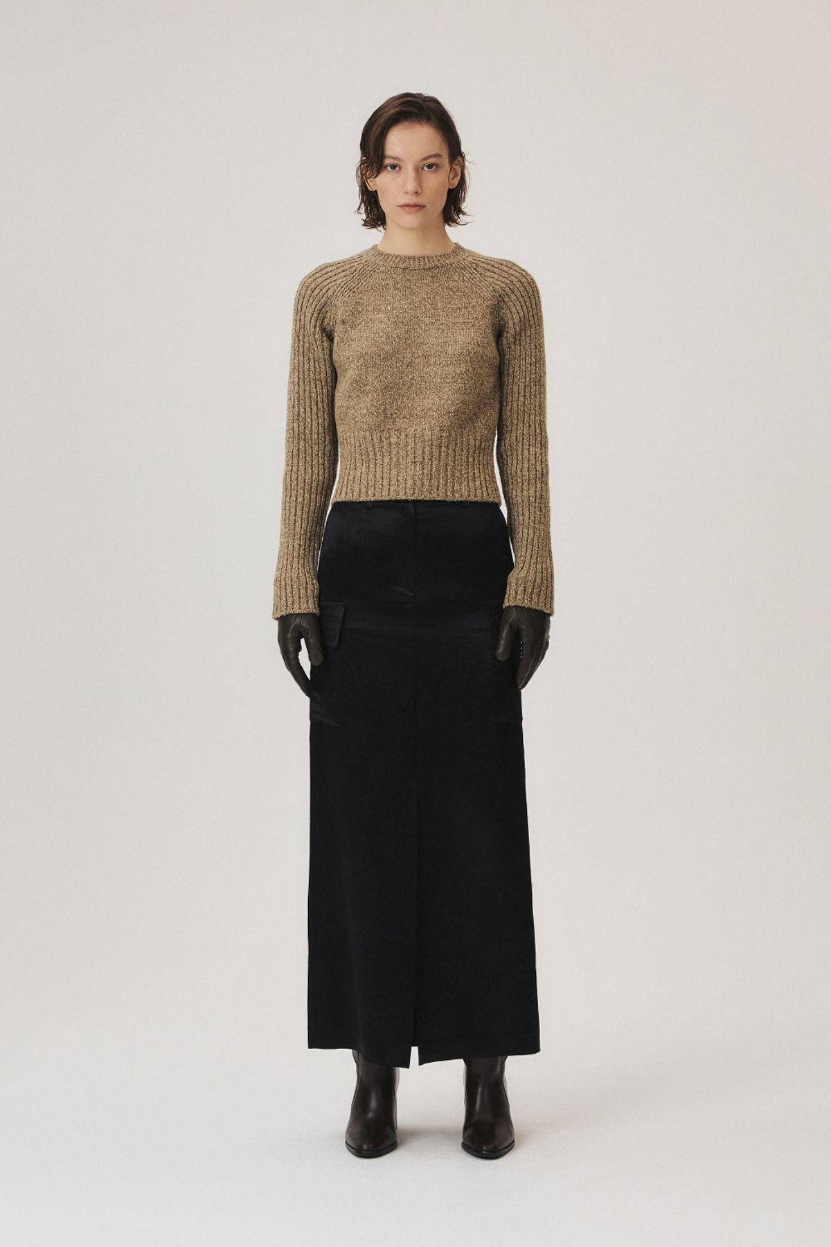 쿠메(KUMÉ) H-line Pocket Long Skirt, Black