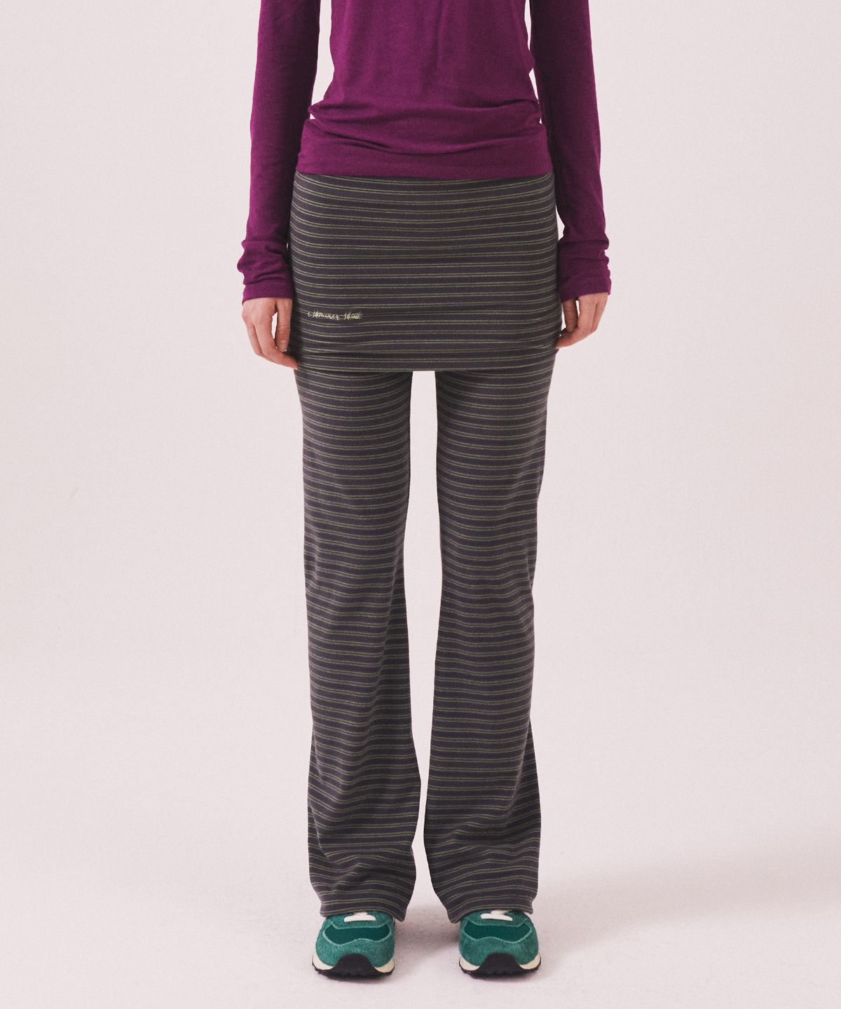 미나수(MENASOO) Brushed Striped Skirt Pants_Khaki