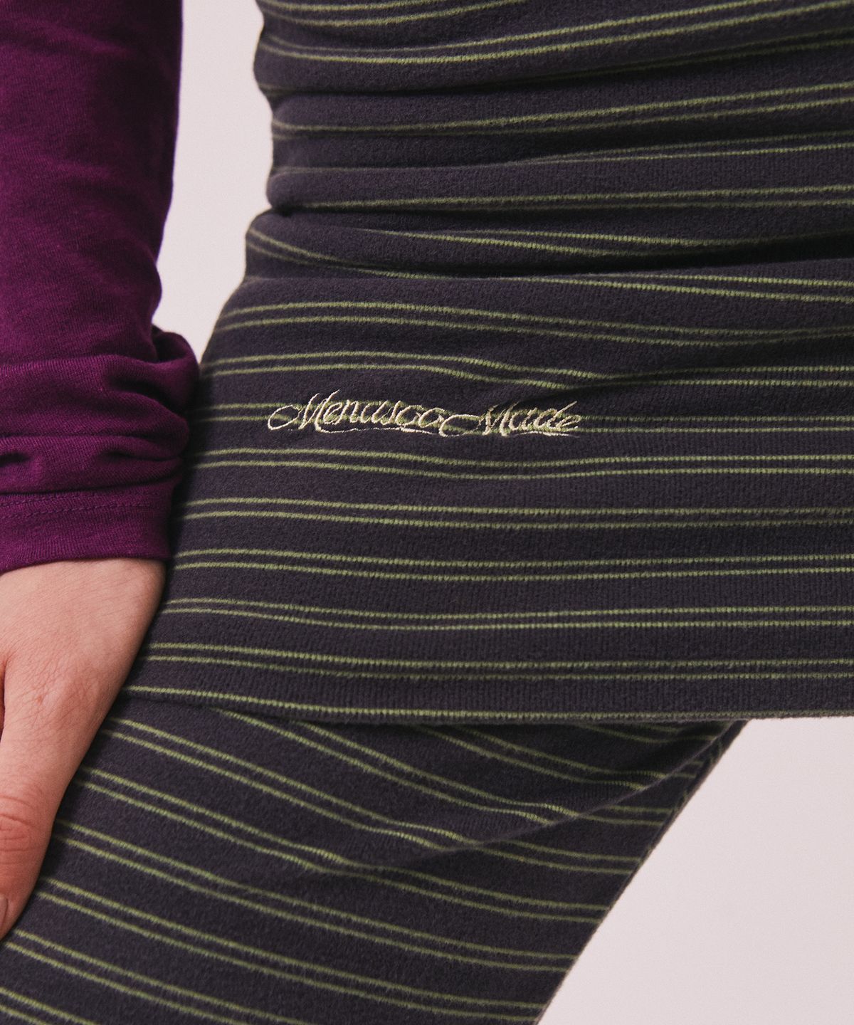미나수(MENASOO) Brushed Striped Skirt Pants_Khaki