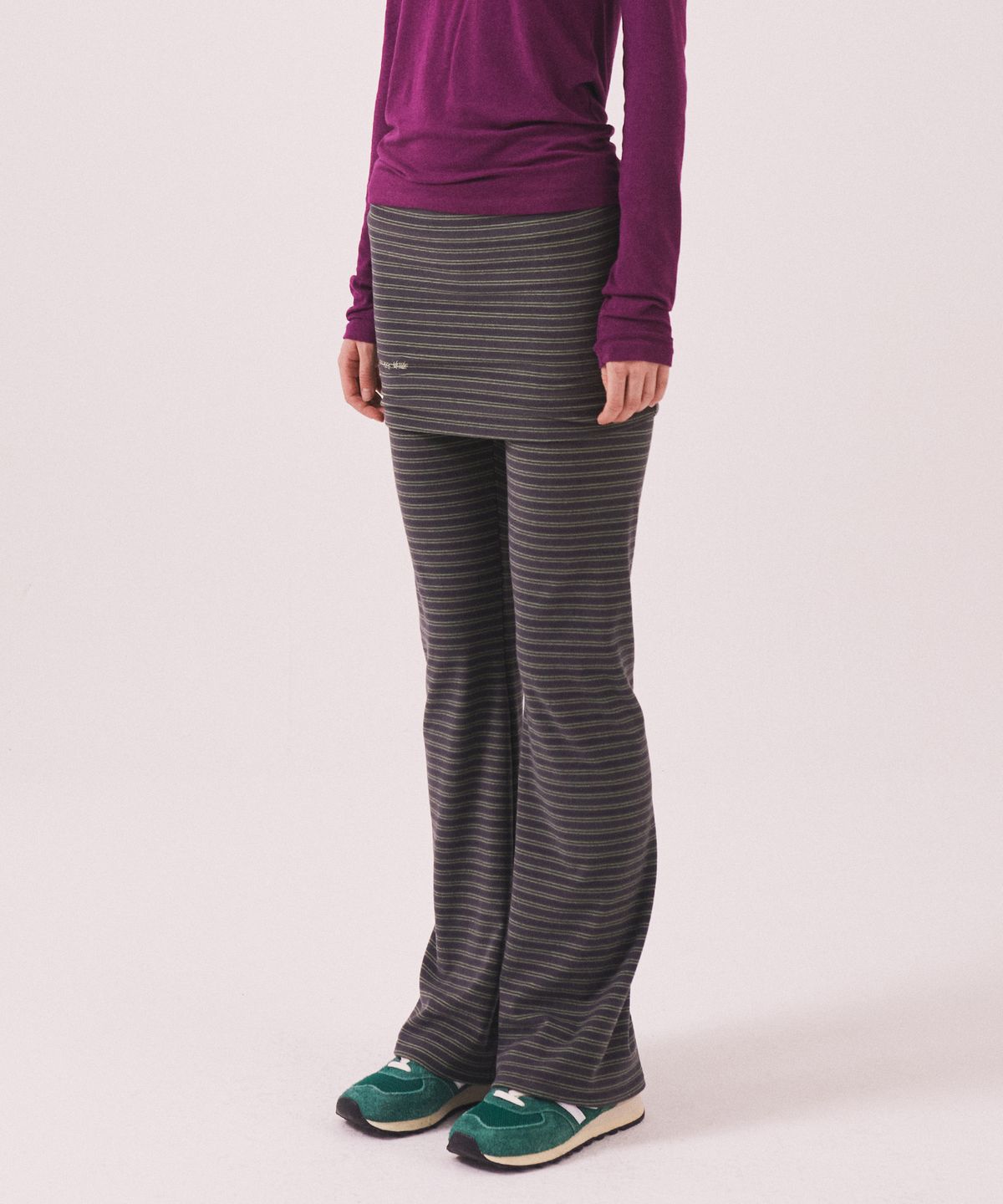 미나수(MENASOO) Brushed Striped Skirt Pants_Khaki