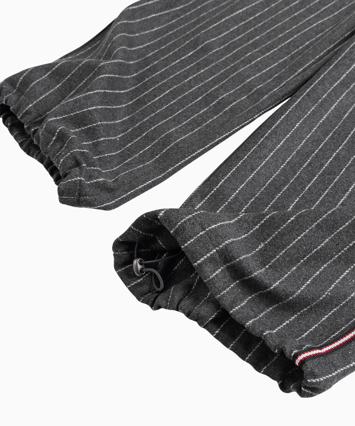 미나수(MENASOO) MNS Pinstripe Wide Brushed Pants_Gray