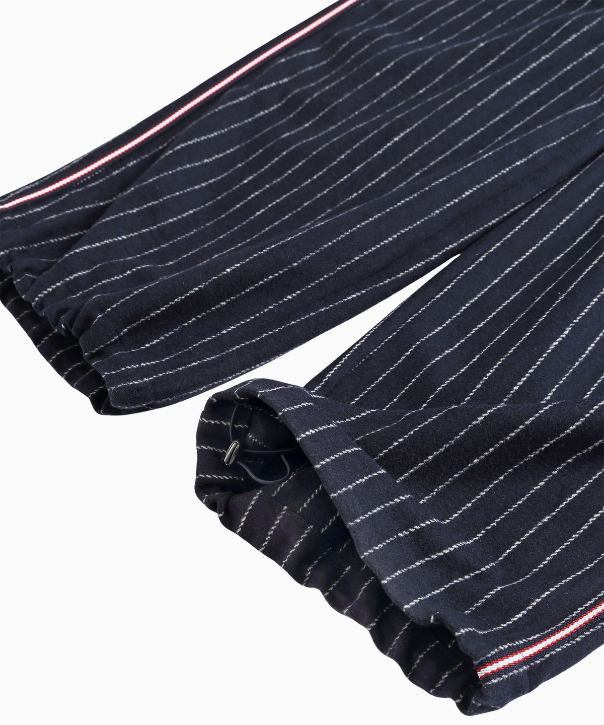 미나수(MENASOO) MNS Pinstripe Wide Brushed Pants_Navy